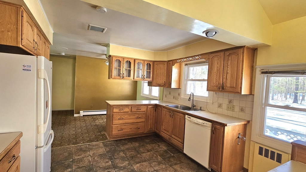 59 North Hatfield Rd