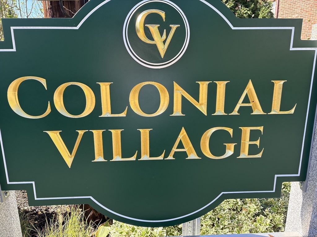 12 Colonial Village Dr 12
