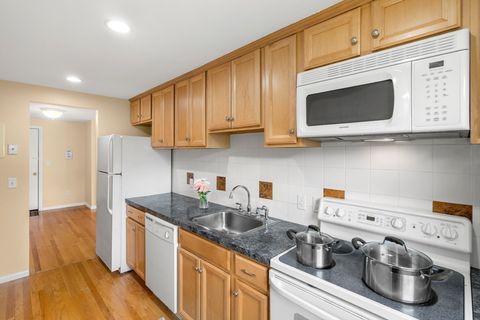 12 Colonial Village Dr 12 Arlington MA 02474