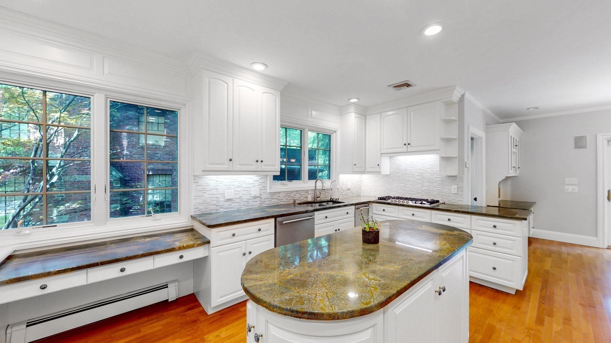 79 Woodchester Dr, Newton, MA Photo #8