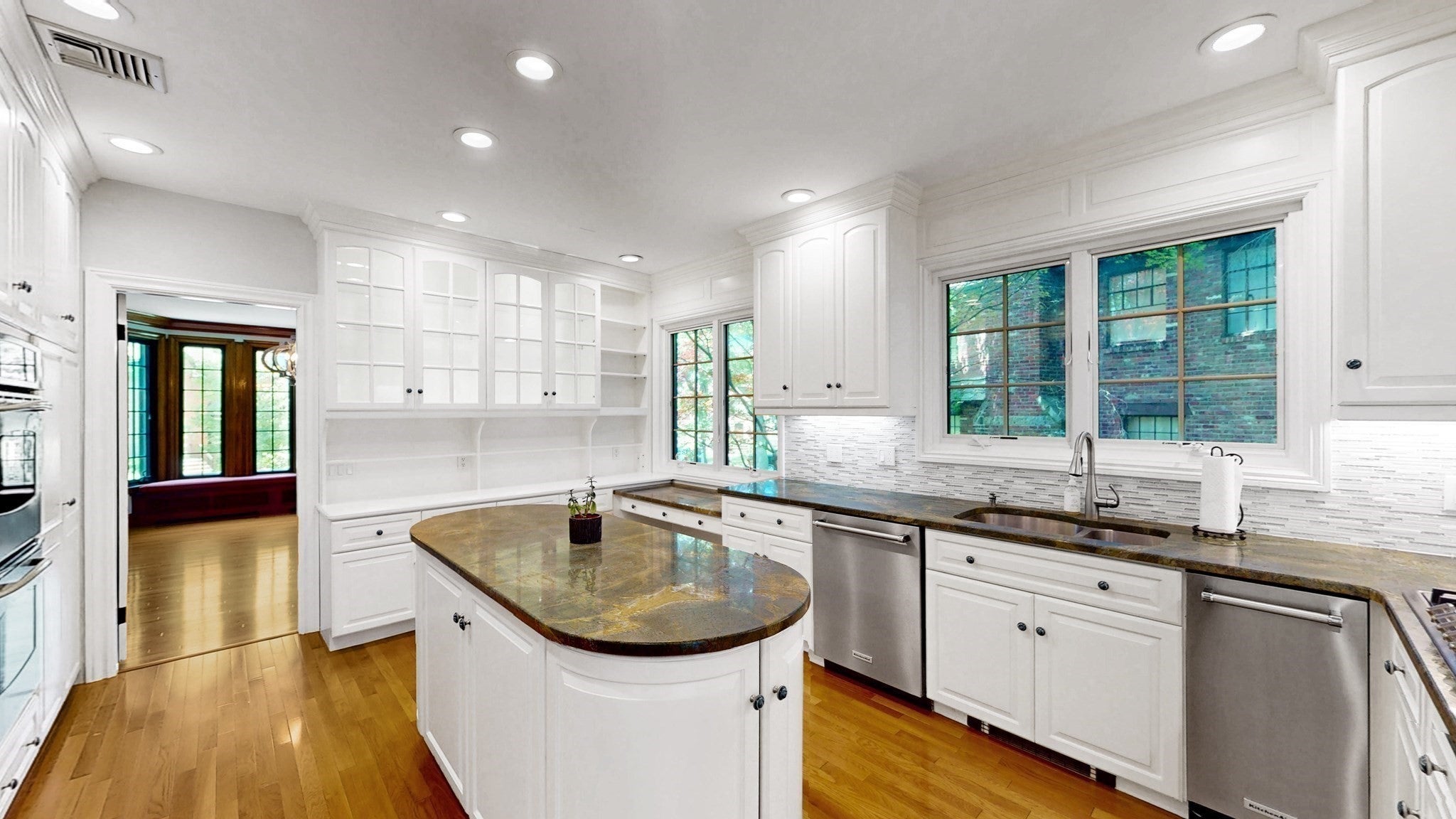 79 Woodchester Dr, Newton, MA Photo #7