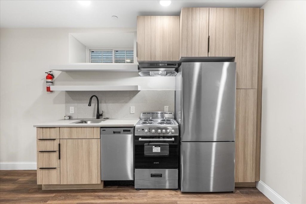 701 East 2nd Street b