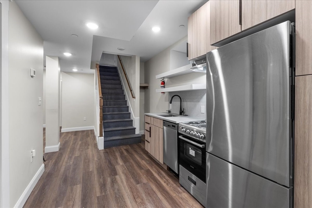 701 East 2nd Street b