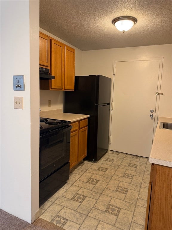 17 Village Rock Lane 19