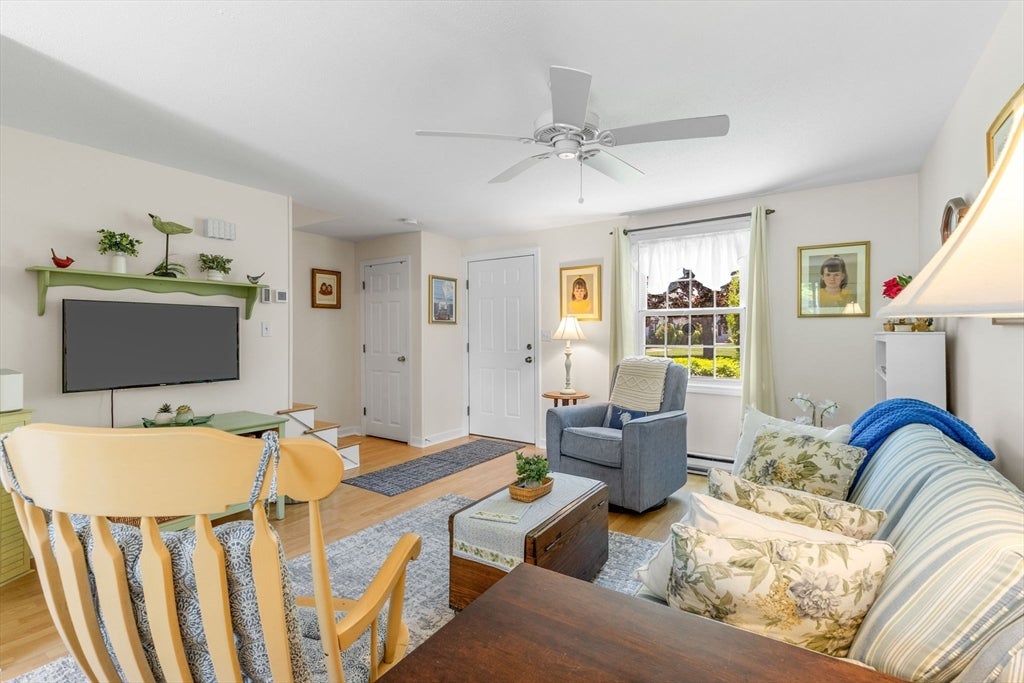 135 W Main St 32