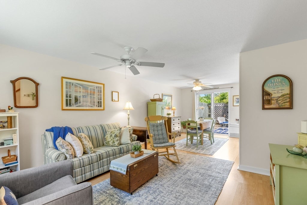 135 W Main St 32