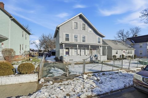 26 Vernon St Holyoke MA 01040