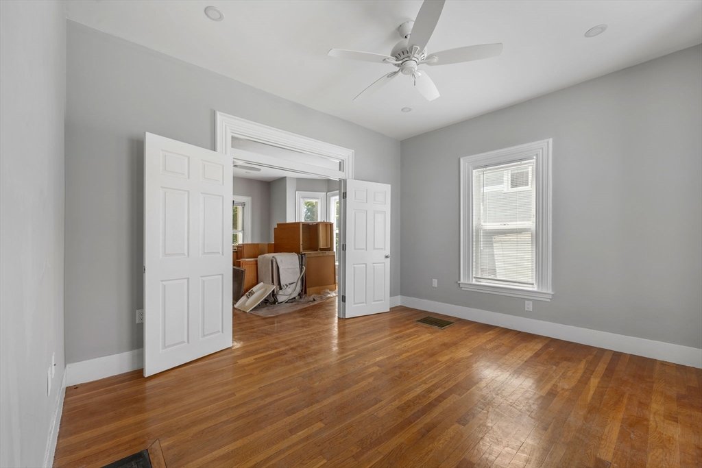 513-515 Cross St