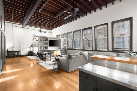 19 Stanhope St 3C Boston MA 02116