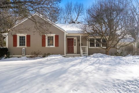 Photo of 25 Mansfield Rd, Wellesley, MA 02481 (MLS # 73474438)