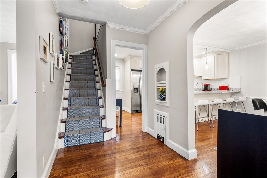 104 Gulliver St