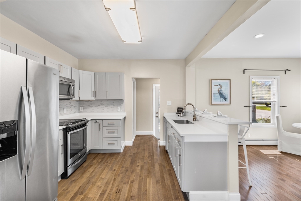3 Edwards St, Franklin, MA Photo #12