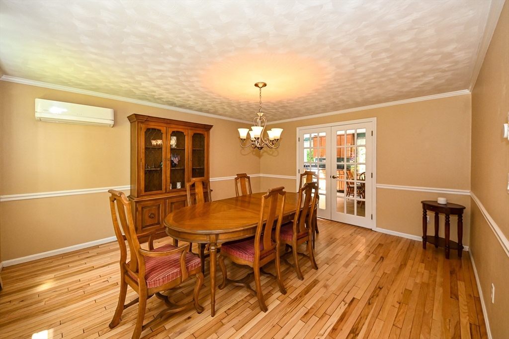311 Pine St (Stonewood Lane)