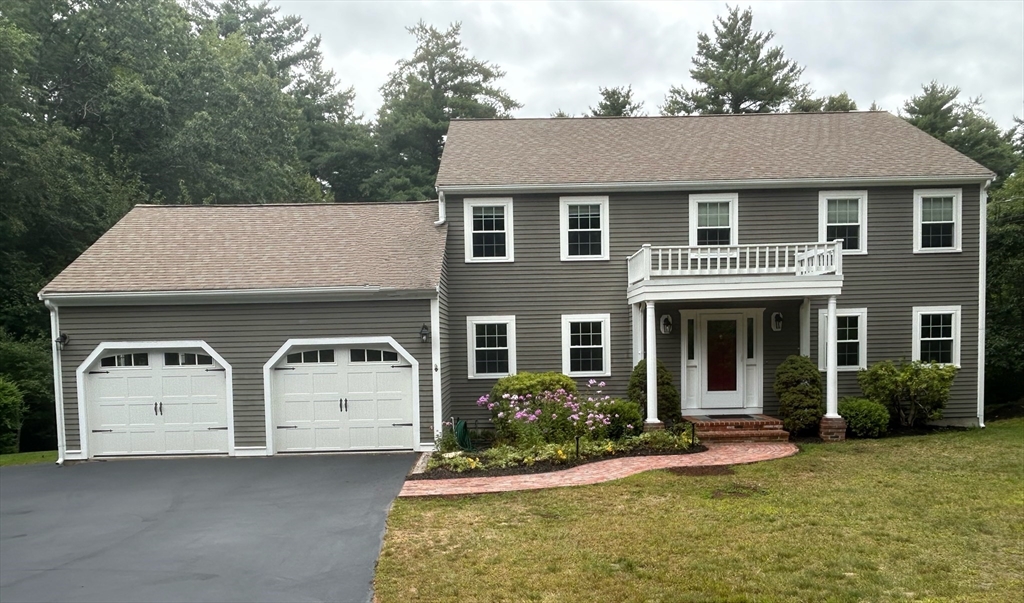 311 Pine St (Stonewood Lane)