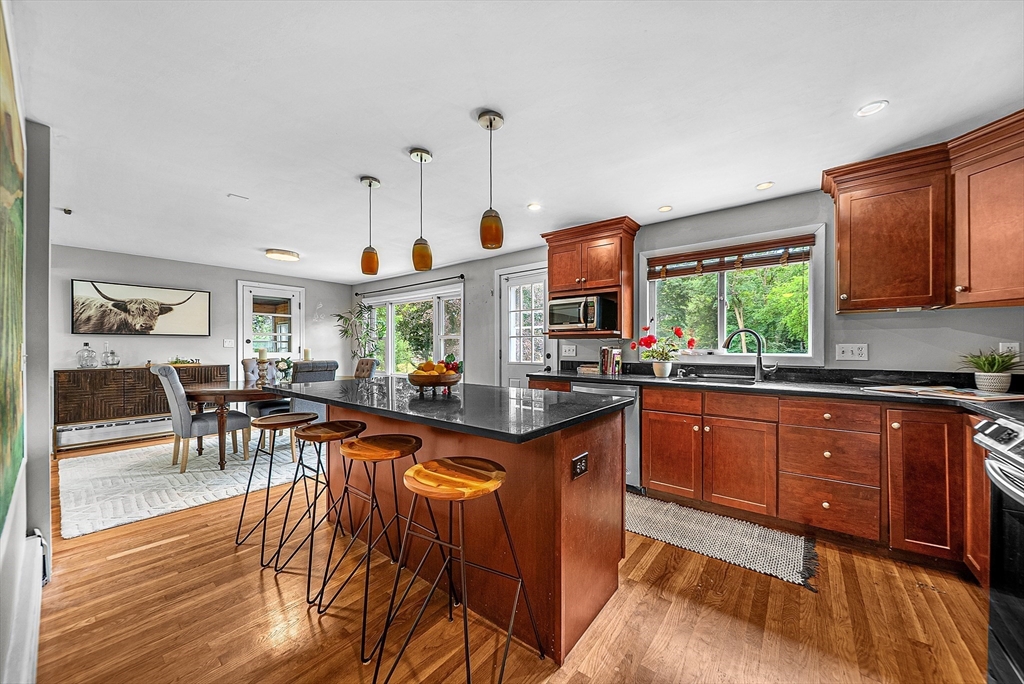 Needham, Massachusetts 02494, United States, 5 Bedrooms Bedrooms, ,3 BathroomsBathrooms,Residential,Active,168447