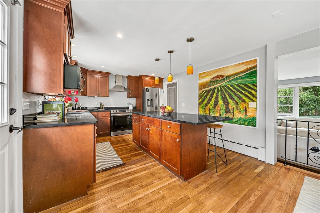 Needham, Massachusetts 02494, United States, 5 Bedrooms Bedrooms, ,3 BathroomsBathrooms,Residential,Active,168447