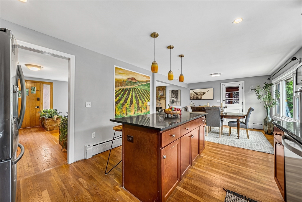 Needham, Massachusetts 02494, United States, 5 Bedrooms Bedrooms, ,3 BathroomsBathrooms,Residential,Active,168447