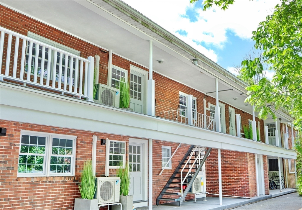 405 Washington Street - Unit 2