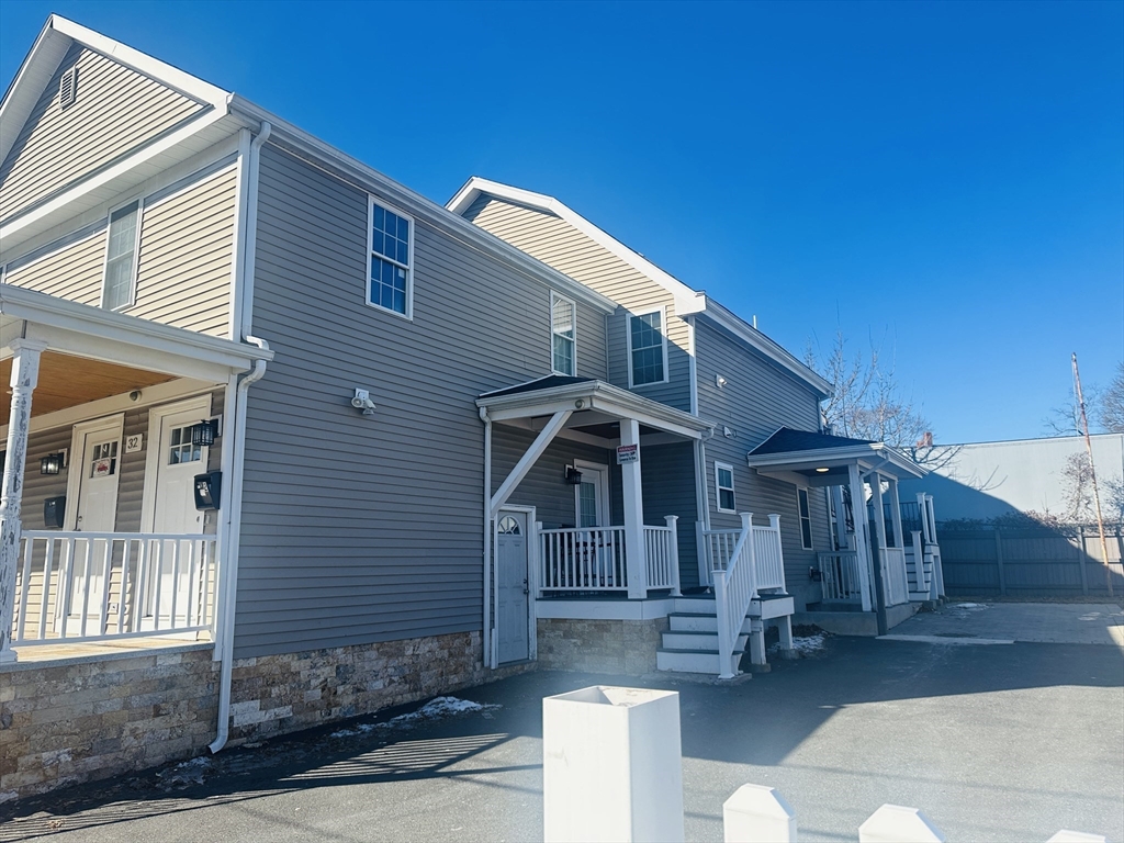 32 Sumner St