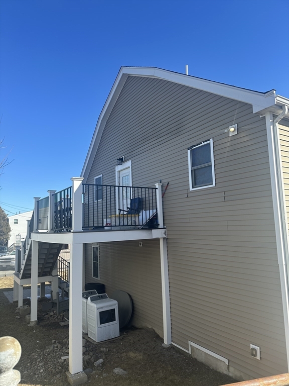 32 Sumner St