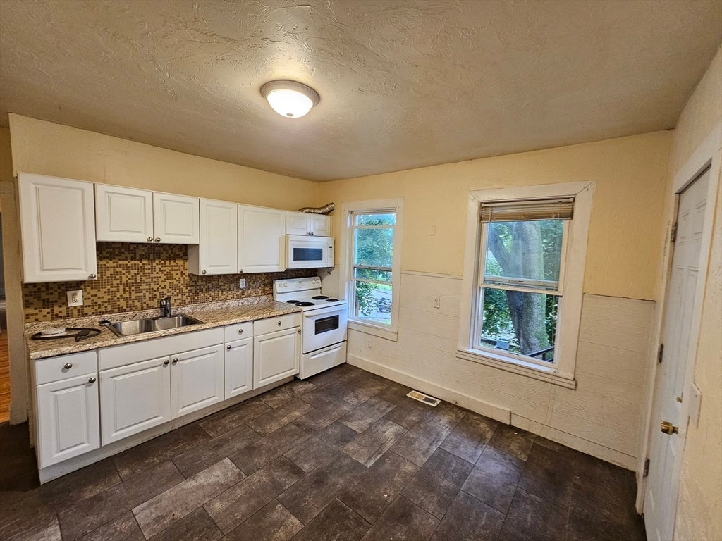 53 Merrifield St, Worcester, MA, 53 Merrifield St, Worcester, MA Photo #26