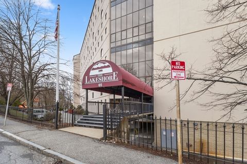 65 Lake Ave 815 Worcester MA 01604