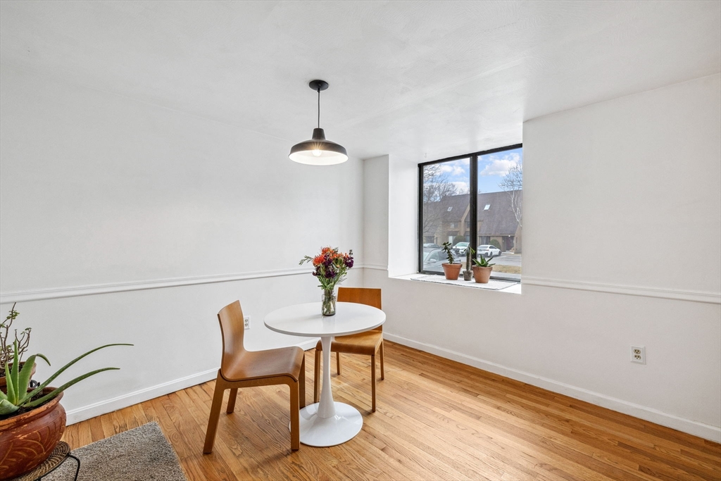 20 Webster Ct 20