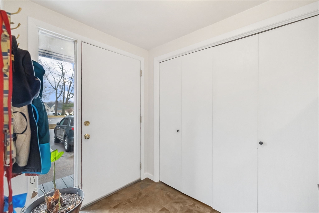20 Webster Ct 20