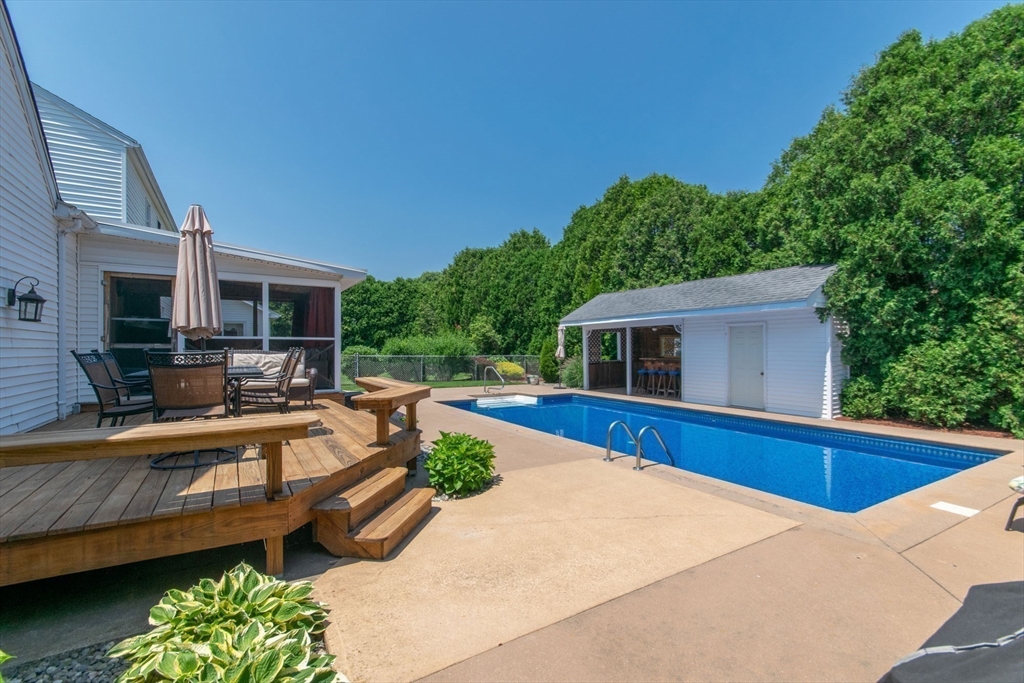 35 Jennie Circle