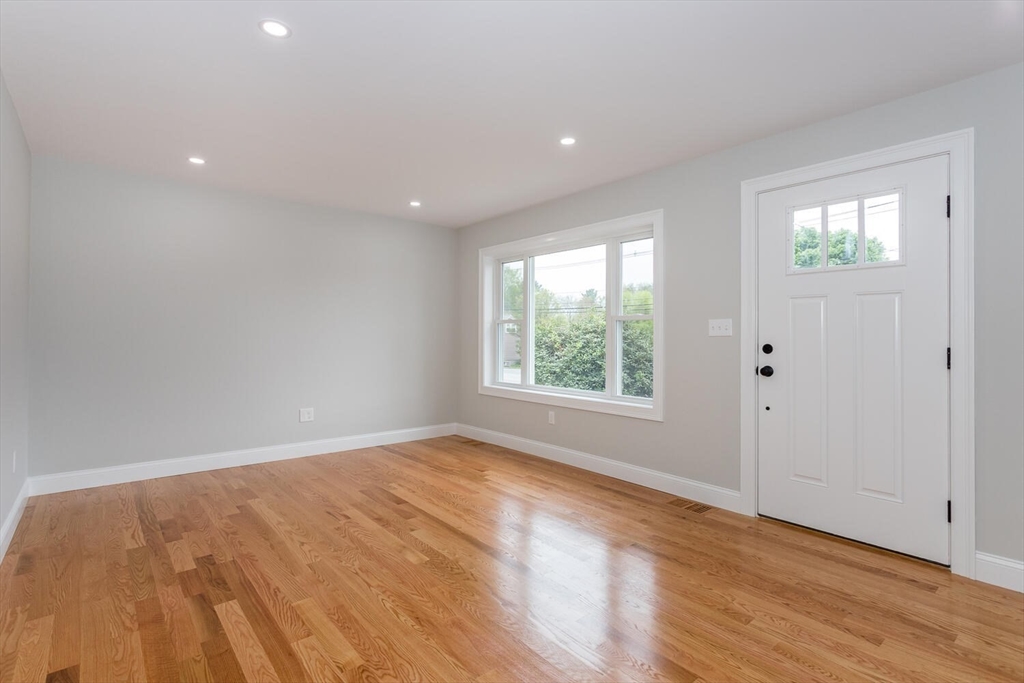 850 Pleasant Street