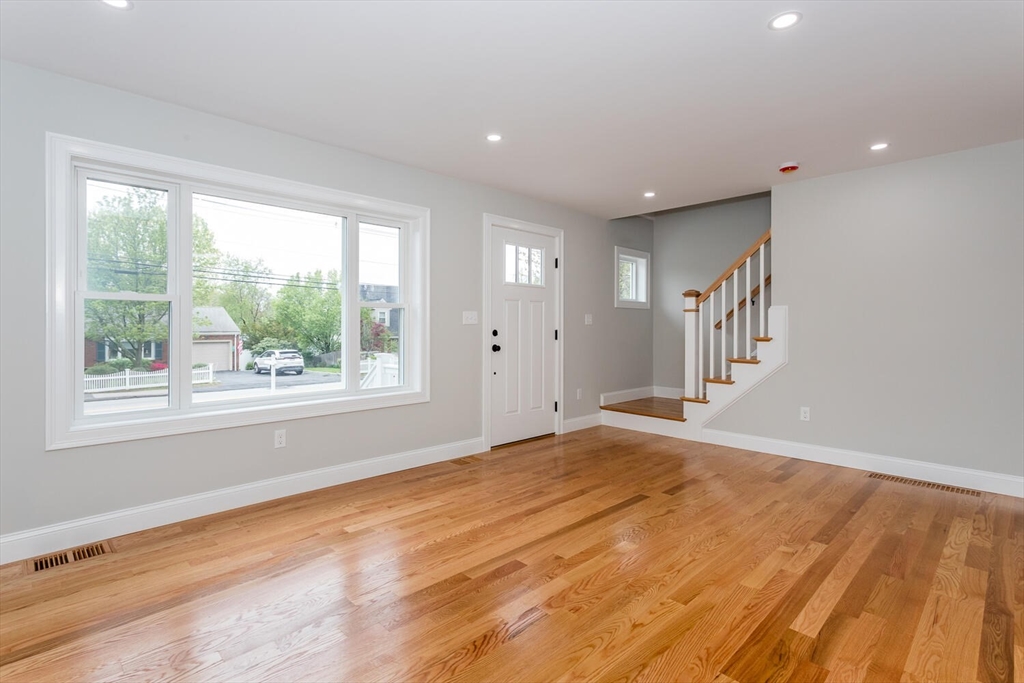 850 Pleasant Street