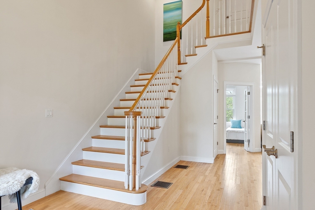 5 Meadows Ln 105