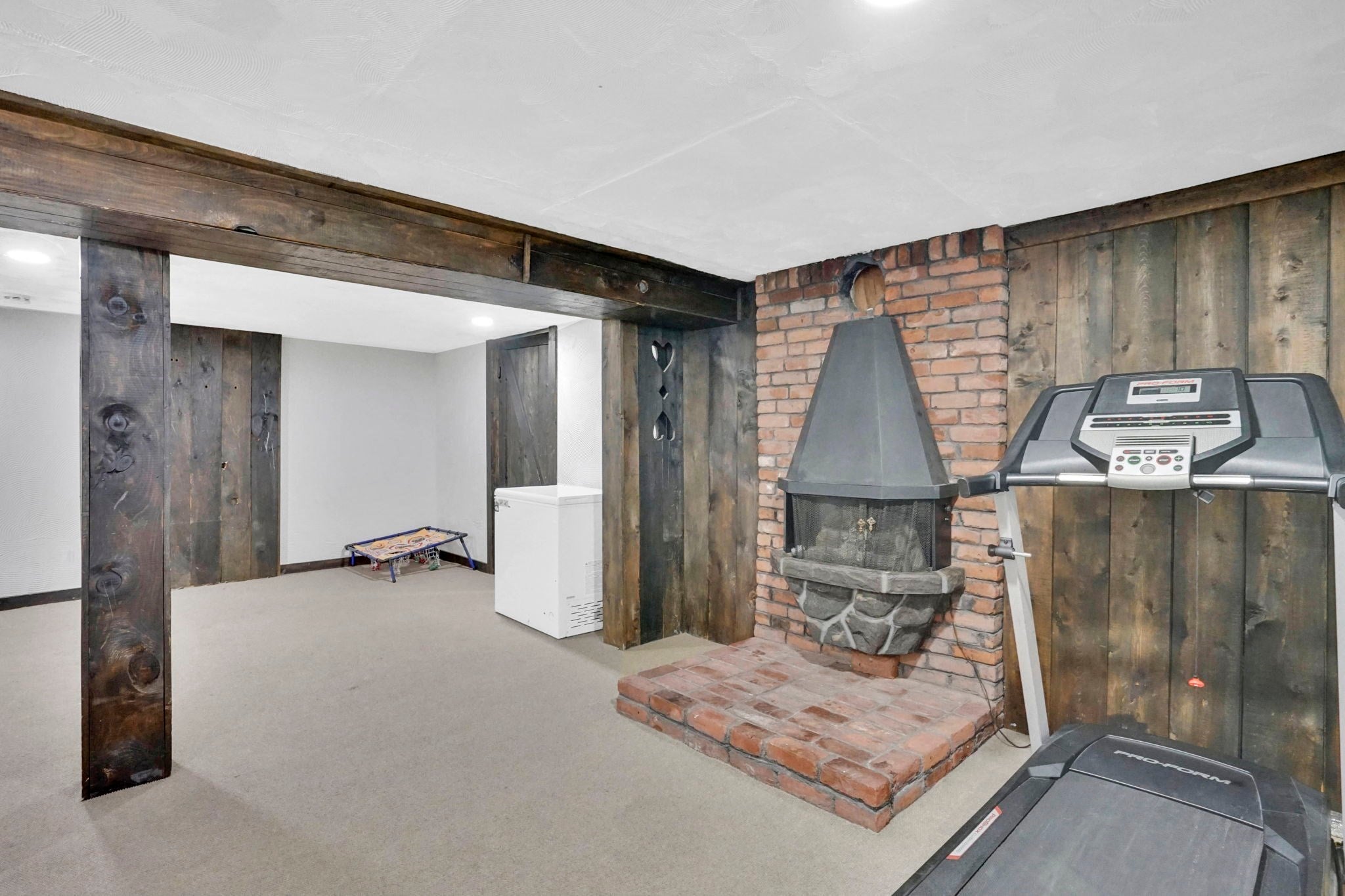 94 Cora Ave, Chicopee, MA, 94 Cora Ave, Chicopee, MA Photo #38
