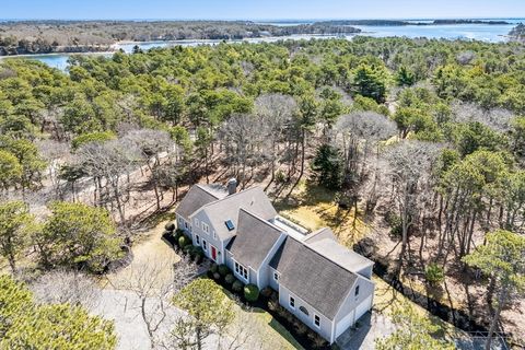 35 Pershing Ln Orleans MA 02653