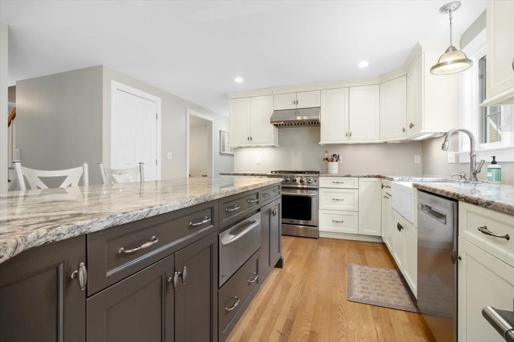 1296 Main