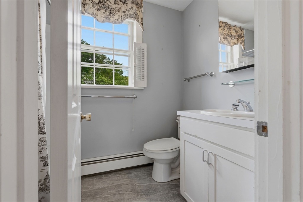 9 Mount Vernon ST, Marblehead, MA Photo #25