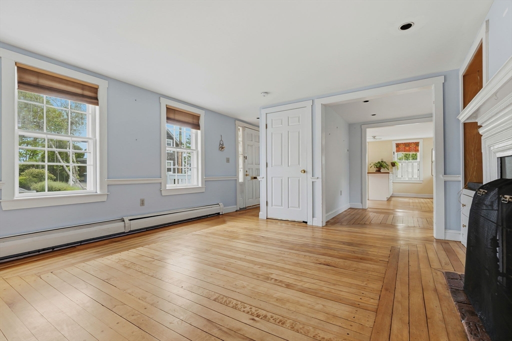 9 Mount Vernon ST, Marblehead, MA Photo #17