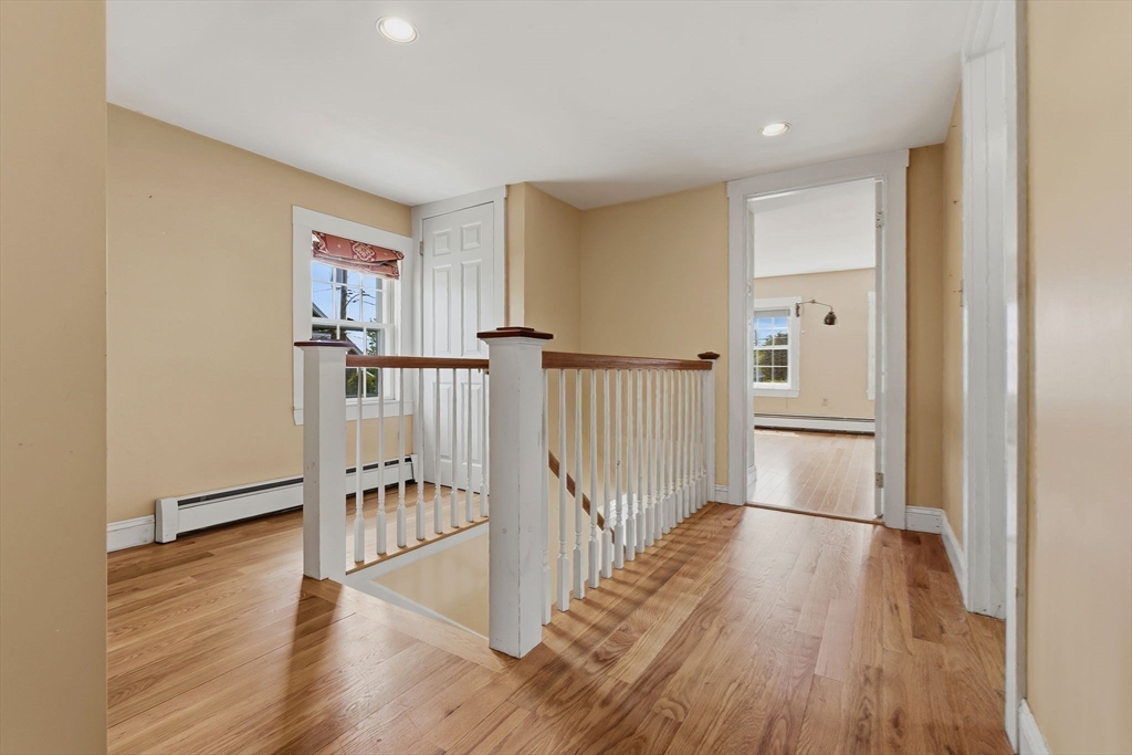 9 Mount Vernon ST, Marblehead, MA Photo #20