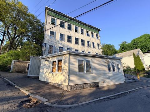 Photo of 32 Mount Globe St, Fitchburg, MA 01420 (MLS # 73520678)