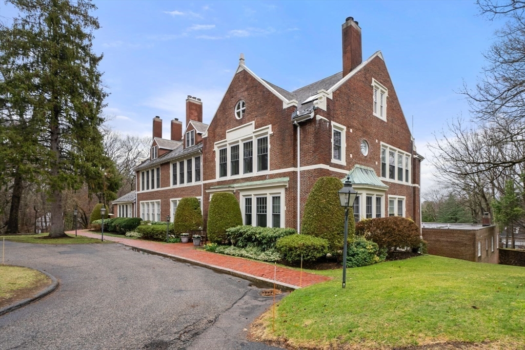 63 Garden Rd C4