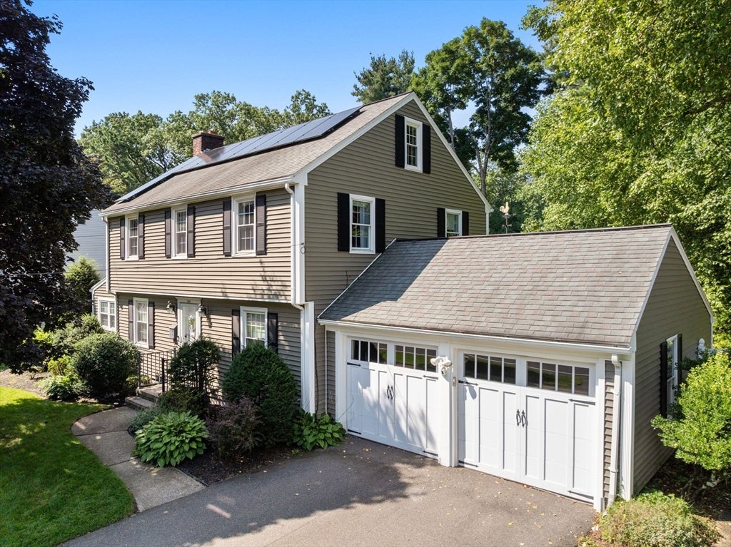 Photo of 144 Burbank Road, Longmeadow, MA