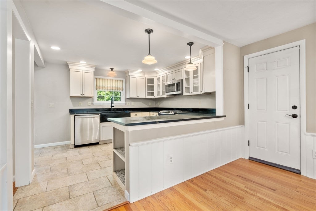 144 Burbank Road, Longmeadow, MA Photo #23