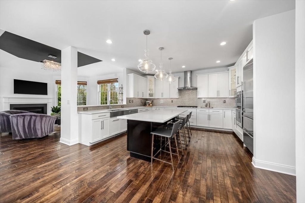 2 Curtis Farm Rd