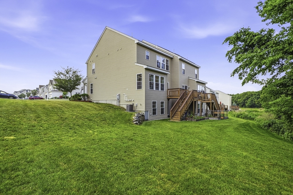 69 Spruce St 69