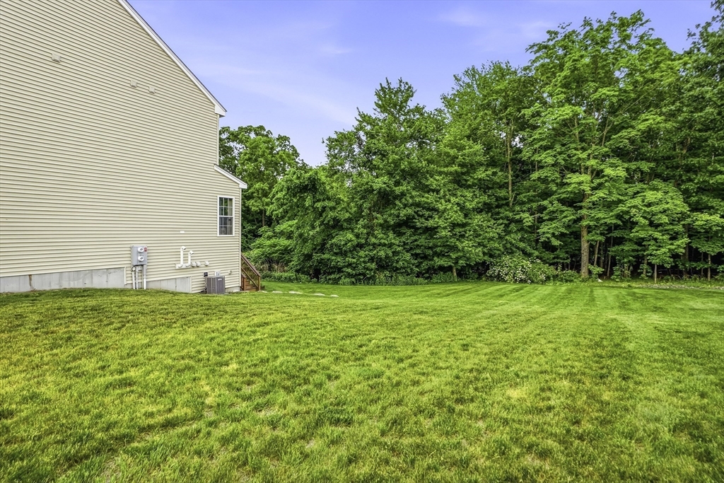 69 Spruce St 69