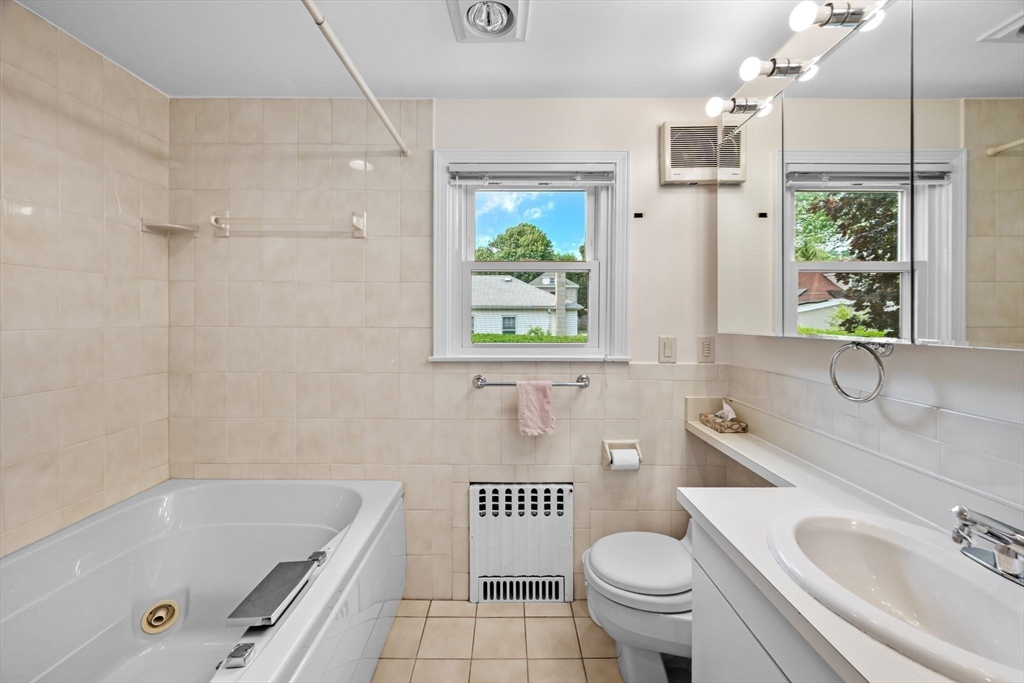 21 Muriel Rd, Swampscott, MA Photo #18