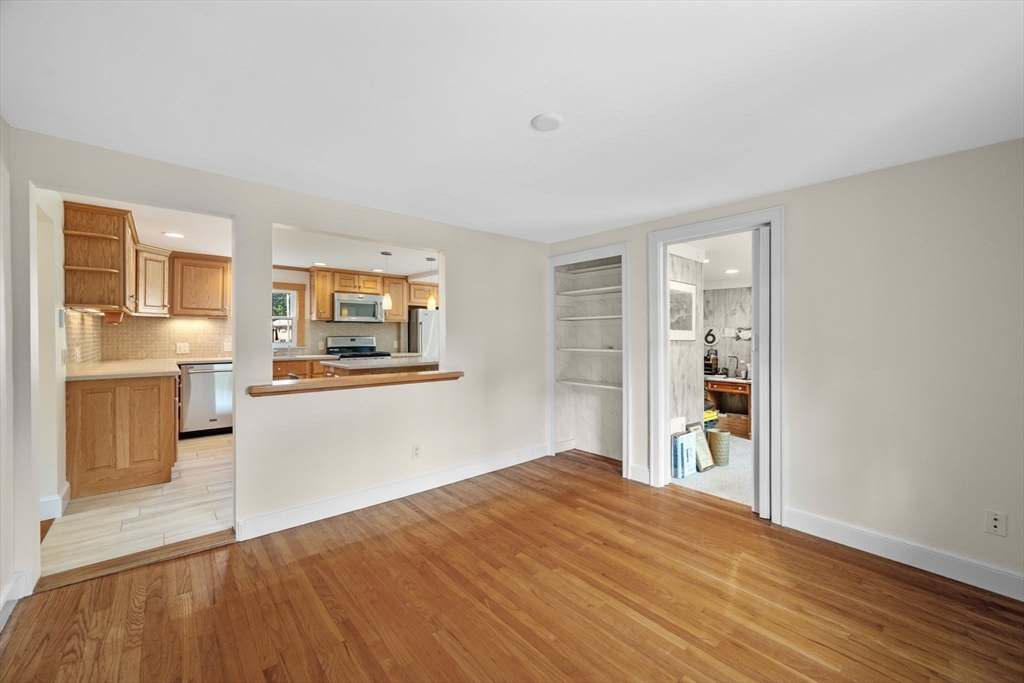 21 Muriel Rd, Swampscott, MA Photo #24