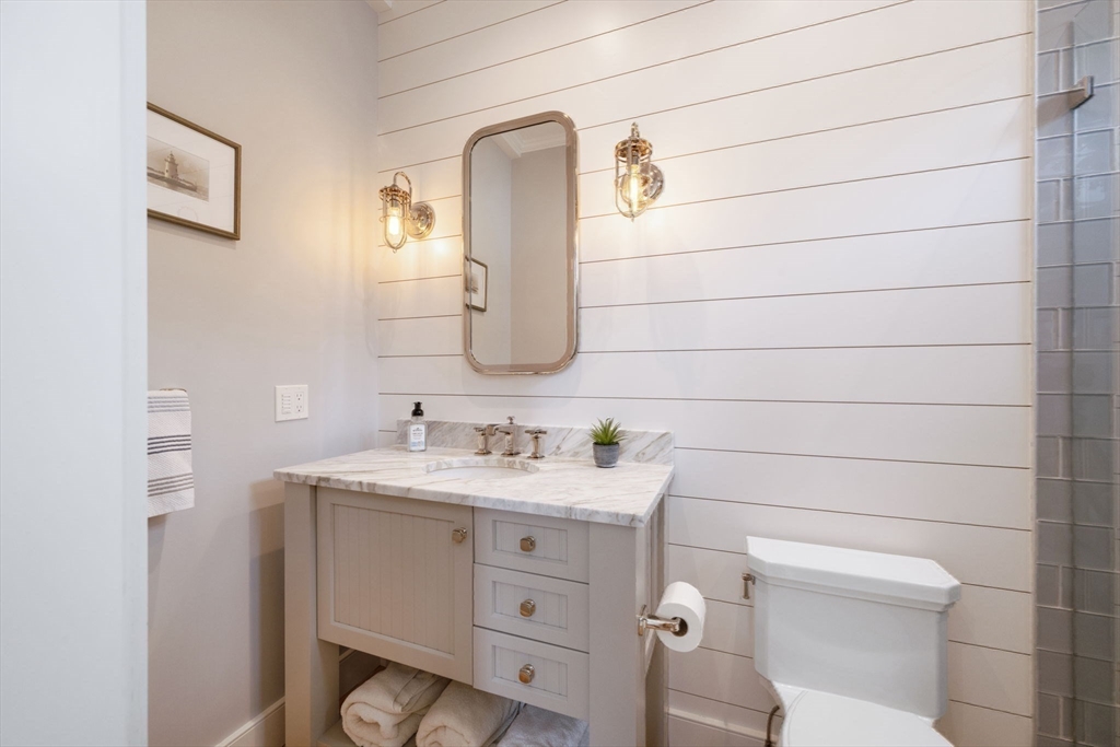 202 N Truro St, Hull, MA Photo #36