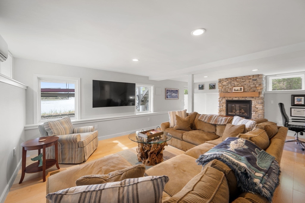 202 N Truro St, Hull, MA Photo #38