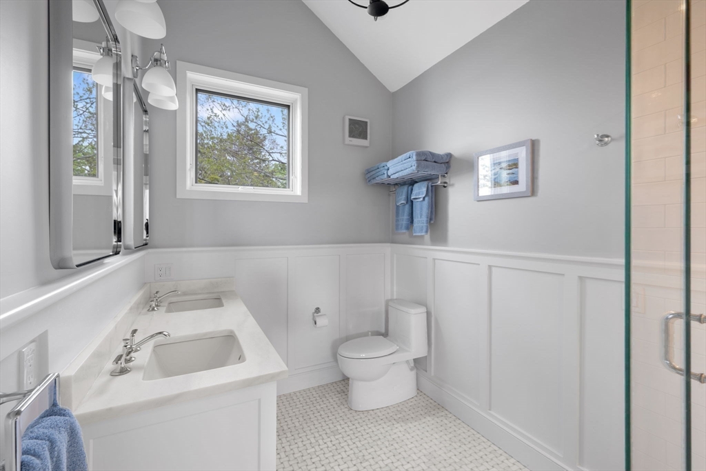 202 N Truro St, Hull, MA Photo #33